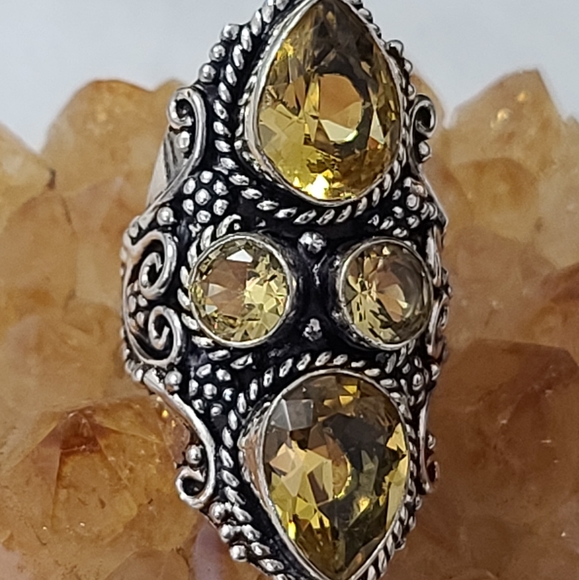 🌻Bogo50%off New*Vintage Citrine Trinity Ring - Picture 2 of 5